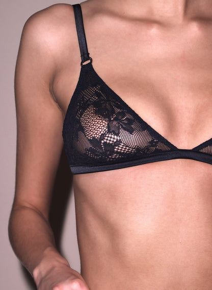 Le Stretch Lace Triangle Bra | Fleur du Mal