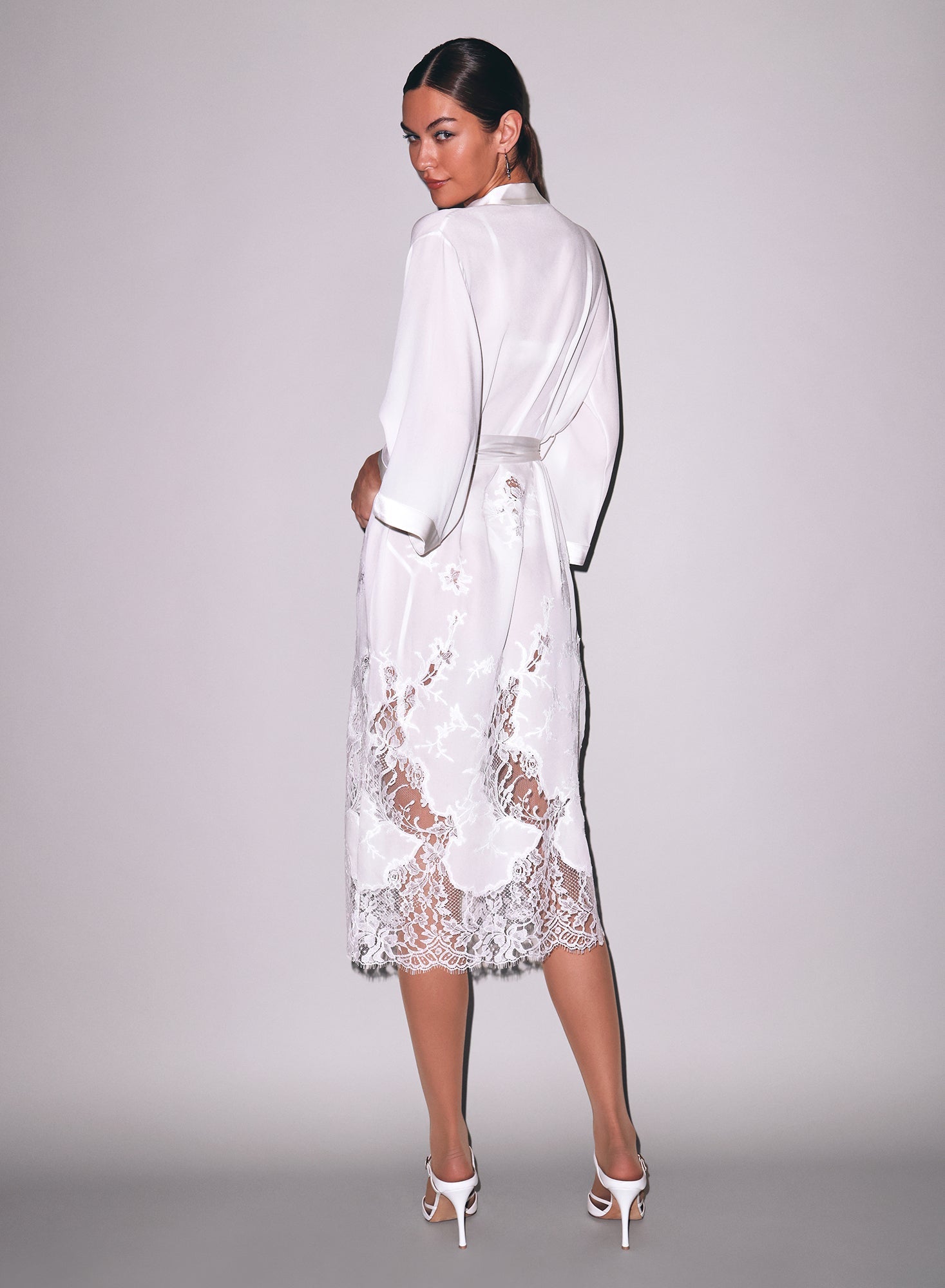 Ivory Mia Lace Long Robe | Fleur du Mal