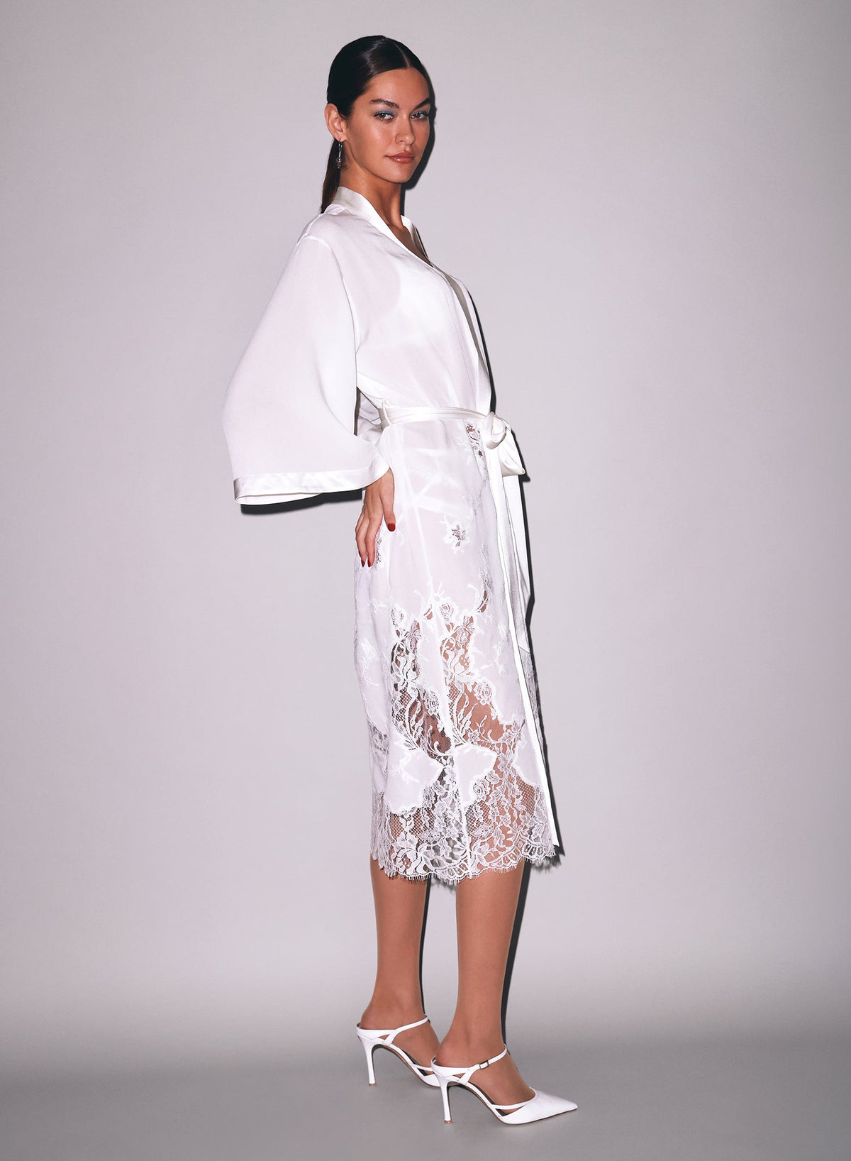 Ivory Mia Lace Long Robe | Fleur du Mal