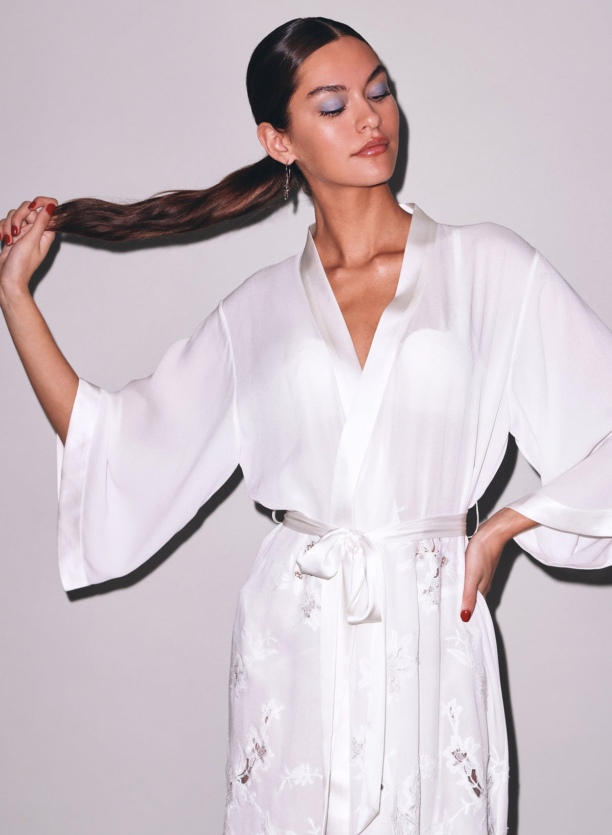 Ivory Mia Lace Long Robe | Fleur du Mal