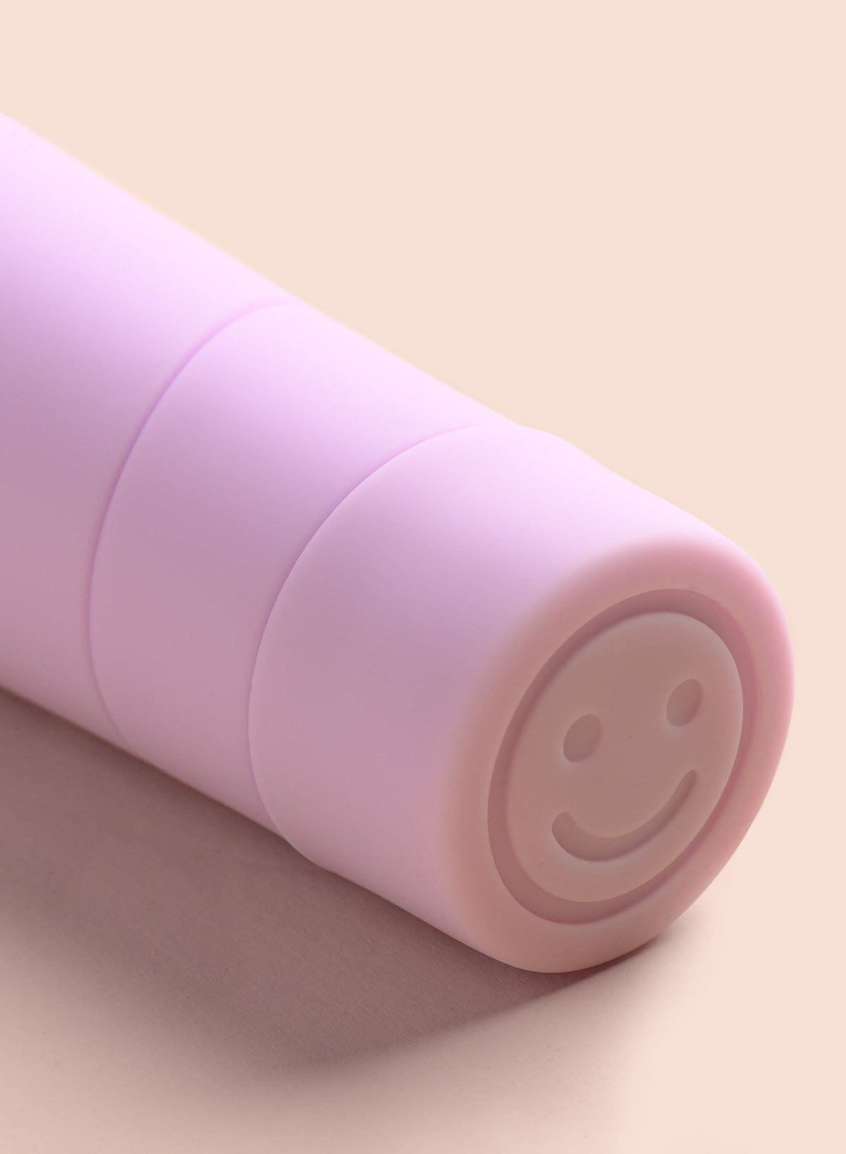 Lilac Mist Smile Makers The Billionaire Massager | Fleur du Mal